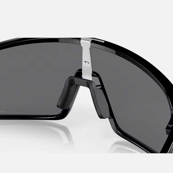 Oakley Black Sunglasses - OO9406 Sutro - Picture 3 of 10